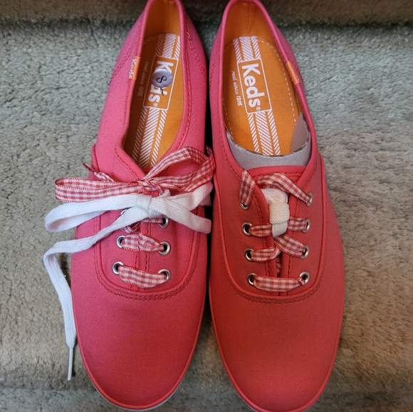 NWOT Pink Keds! - Picture 3 of 4